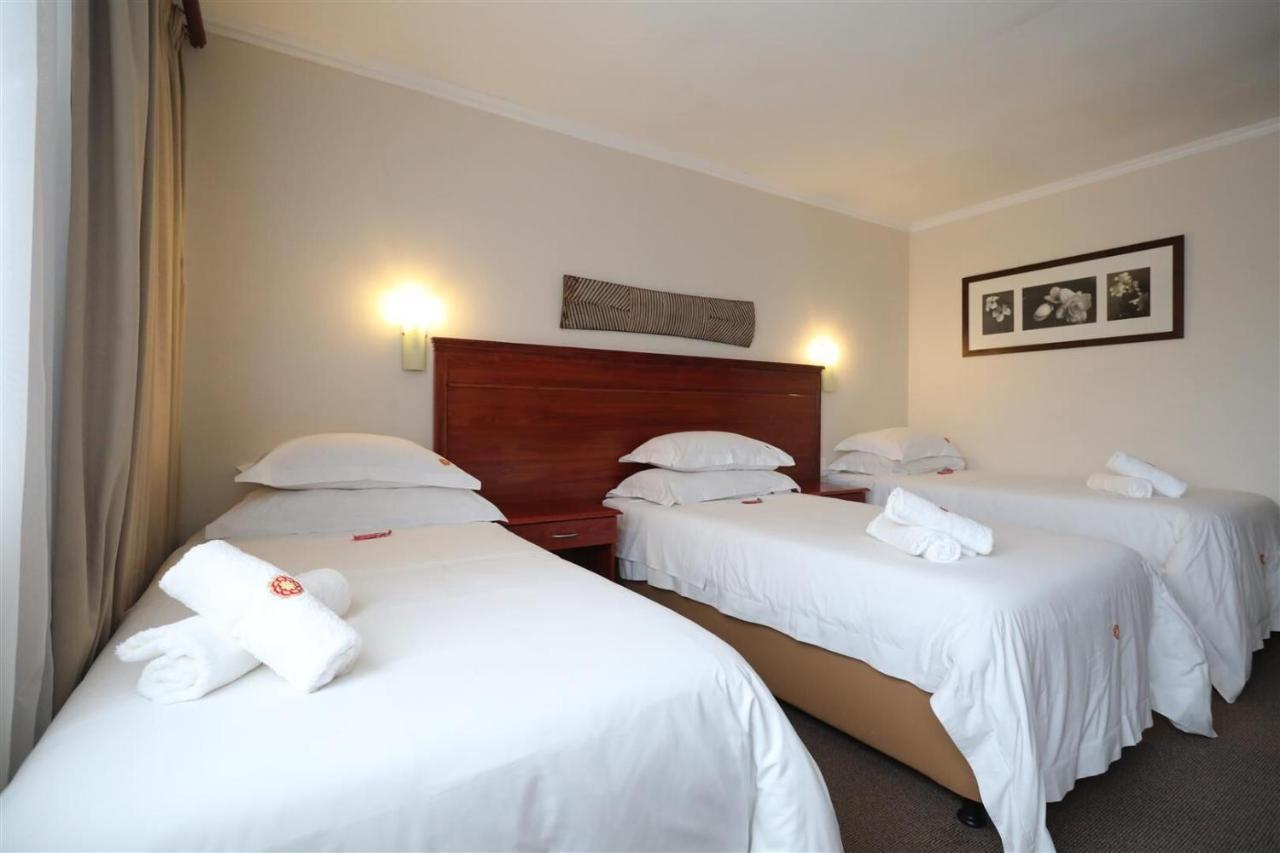 דורבן Florida Park Hotel, Florida Road מראה חיצוני תמונה